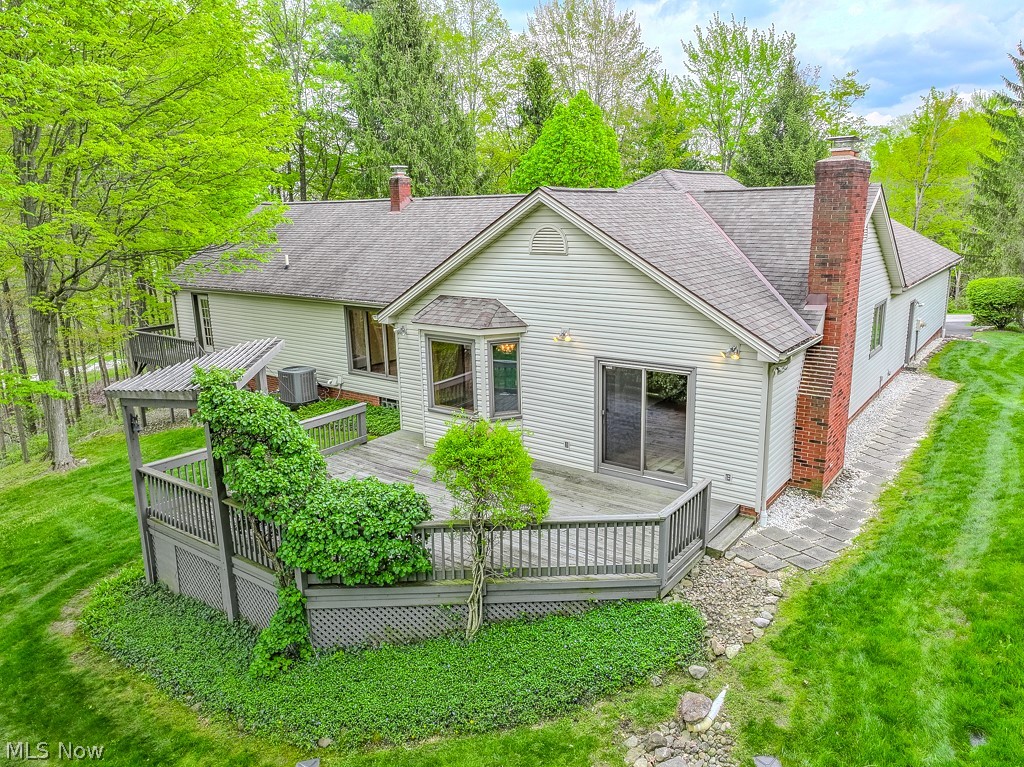11530 Blackberry Lane Chesterland OH 44026