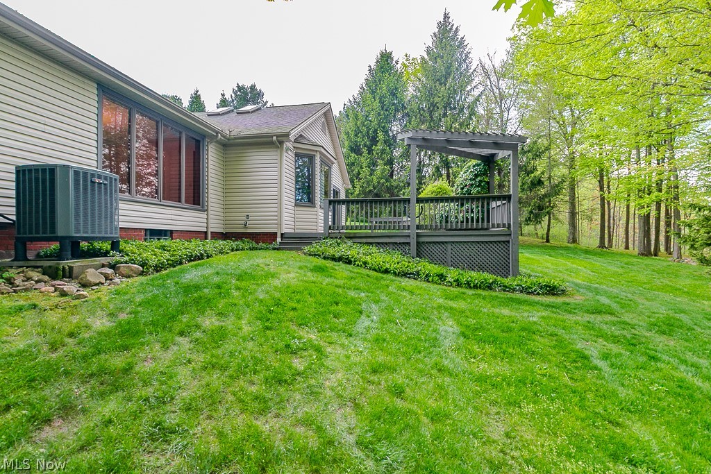 11530 Blackberry Lane Chesterland OH 44026