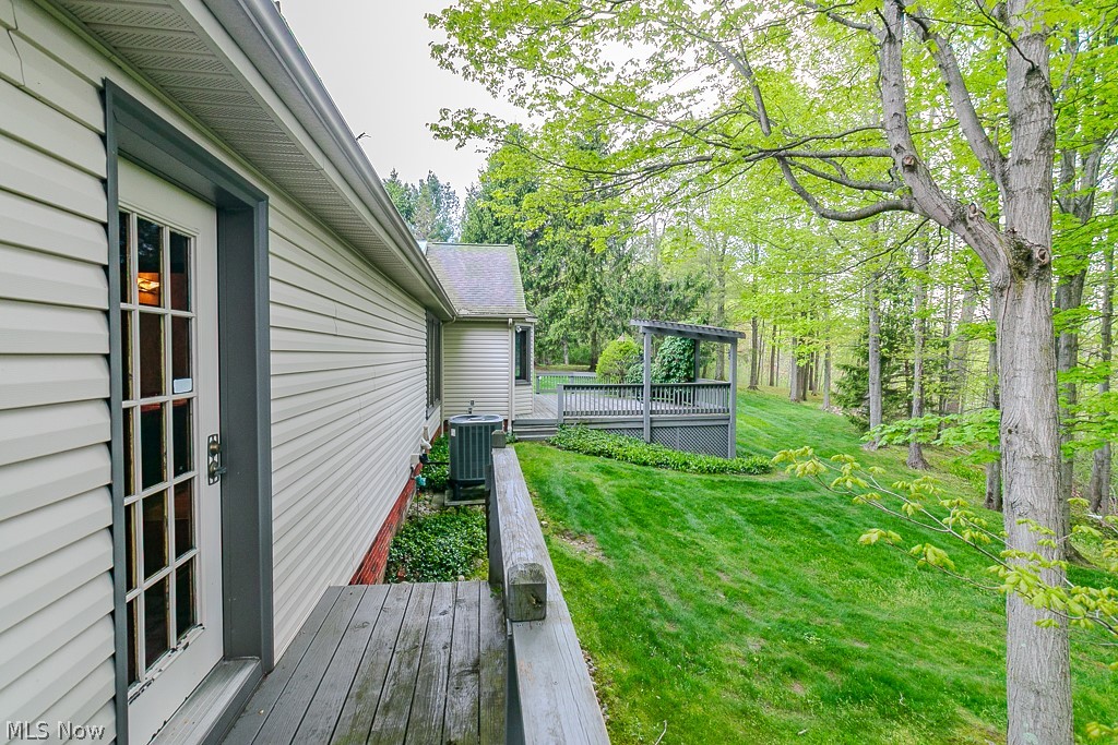 11530 Blackberry Lane Chesterland OH 44026