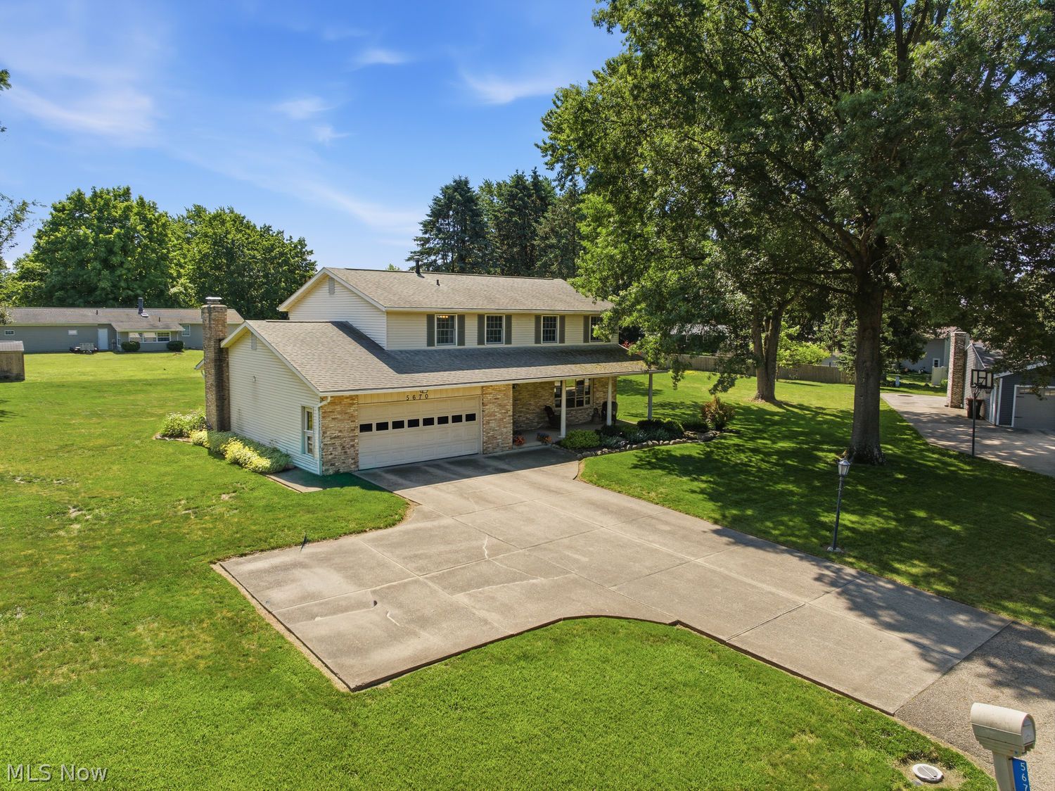 5670 Vantage Hill Avenue NW Massillon OH 44646