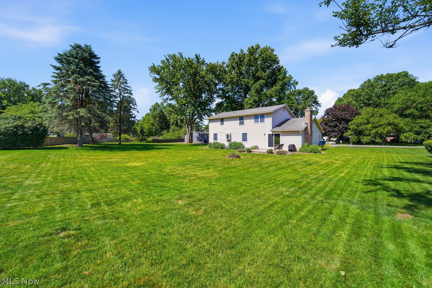5670 Vantage Hill Avenue NW Massillon OH 44646