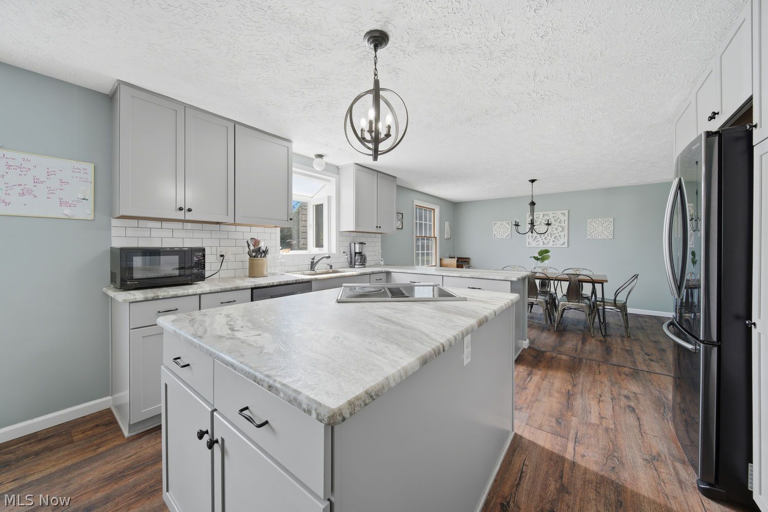 5670 Vantage Hill Avenue NW Massillon OH 44646