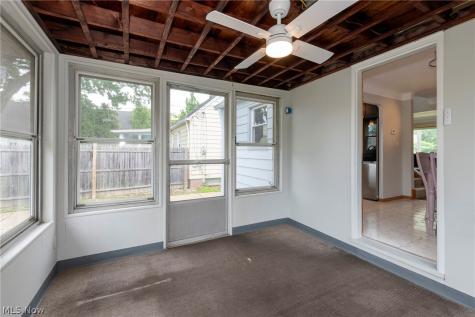5042 N Barton Road Lyndhurst OH 44124
