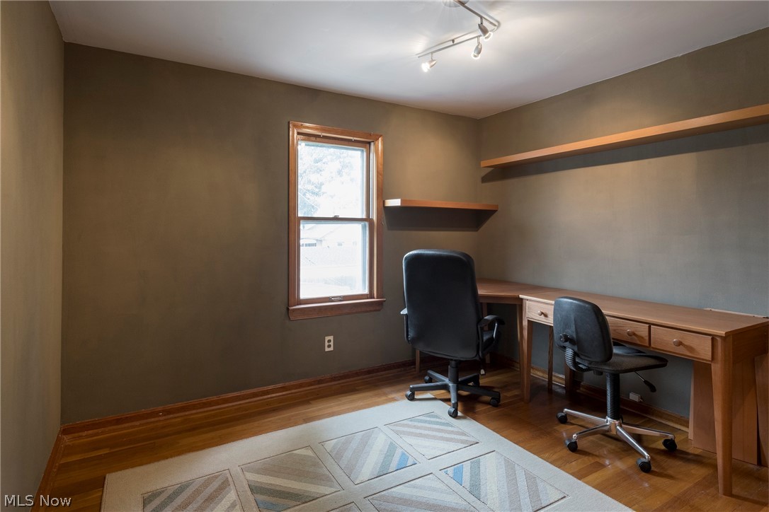 5042 N Barton Road Lyndhurst OH 44124