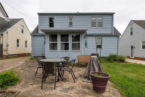 5042 N Barton Road Lyndhurst OH 44124