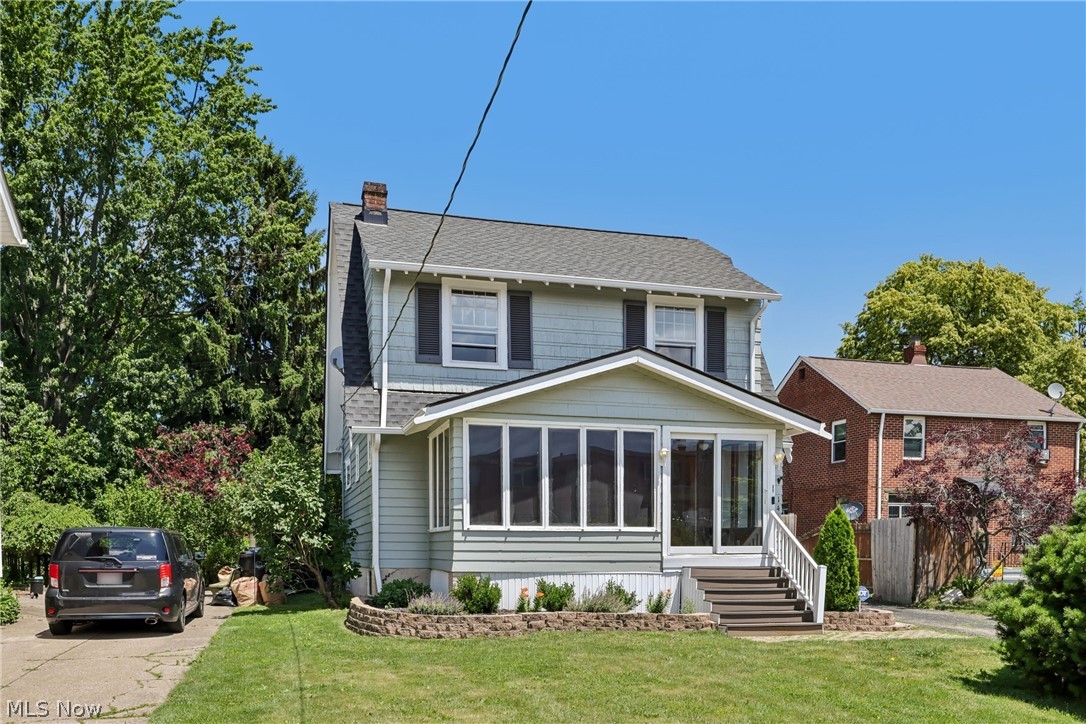 14606 Bartter Avenue Cleveland OH 44111