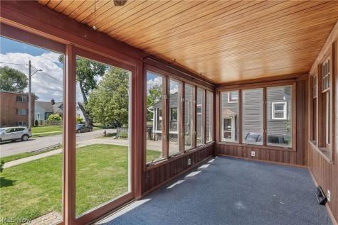 14606 Bartter Avenue Cleveland OH 44111