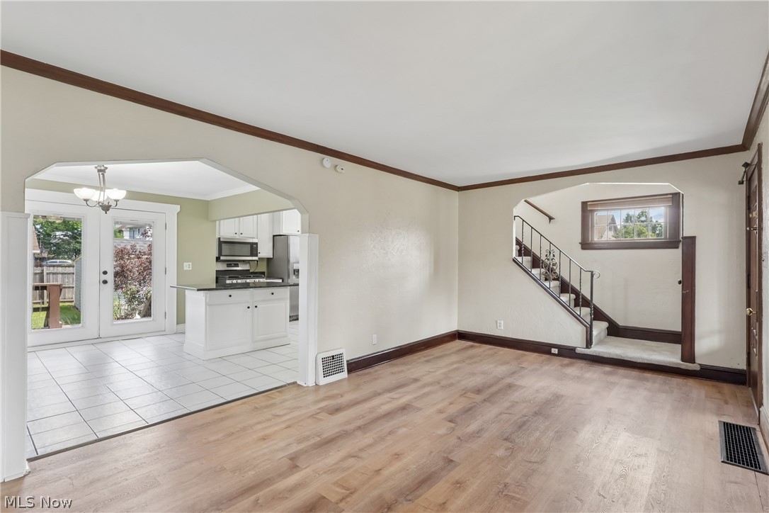 14606 Bartter Avenue Cleveland OH 44111