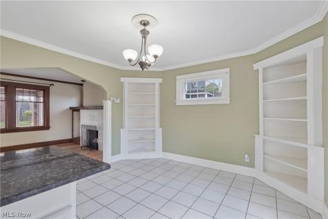 14606 Bartter Avenue Cleveland OH 44111