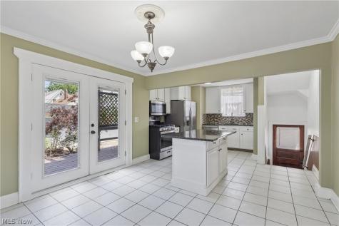 14606 Bartter Avenue Cleveland OH 44111