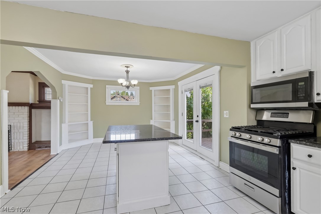 14606 Bartter Avenue Cleveland OH 44111