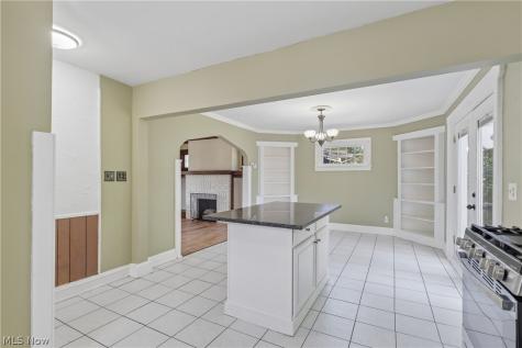 14606 Bartter Avenue Cleveland OH 44111