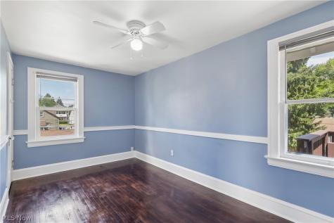 14606 Bartter Avenue Cleveland OH 44111