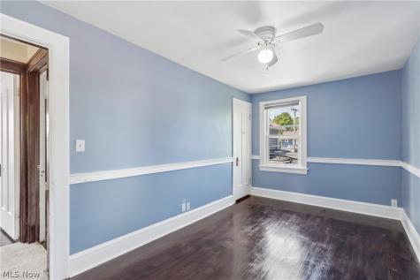 14606 Bartter Avenue Cleveland OH 44111