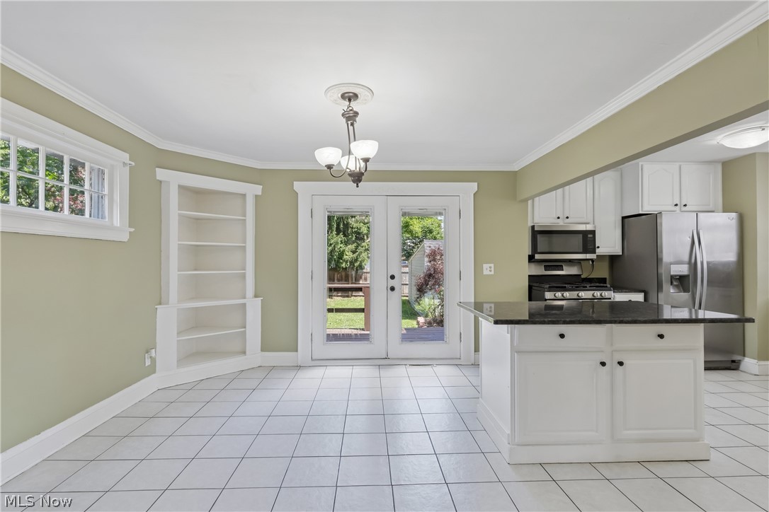 14606 Bartter Avenue Cleveland OH 44111