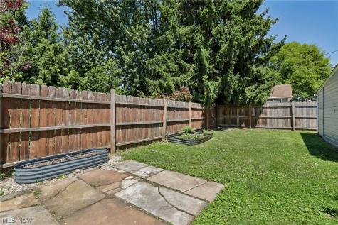 14606 Bartter Avenue Cleveland OH 44111