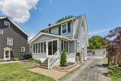 14606 Bartter Avenue Cleveland OH 44111