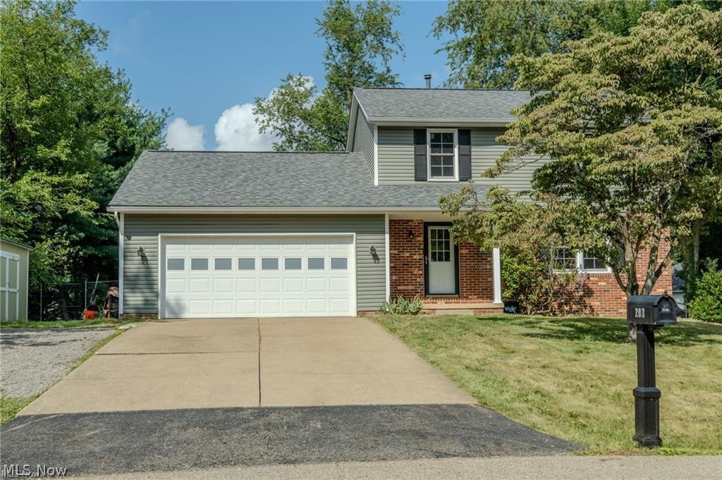 203 Albany Drive NW Canton OH 44708