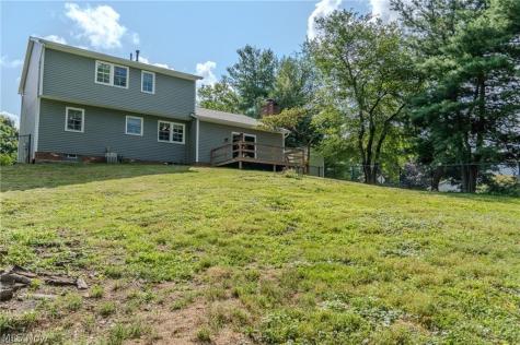 203 Albany Drive NW Canton OH 44708