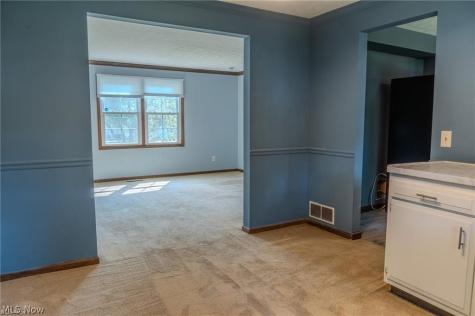 203 Albany Drive NW Canton OH 44708