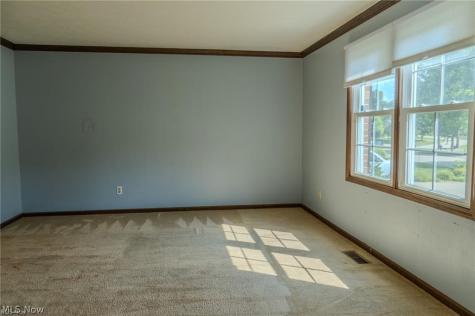 203 Albany Drive NW Canton OH 44708