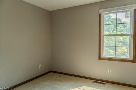203 Albany Drive NW Canton OH 44708