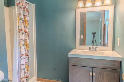 203 Albany Drive NW Canton OH 44708