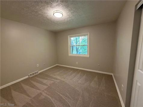 1065 Easton Drive Akron OH 44310
