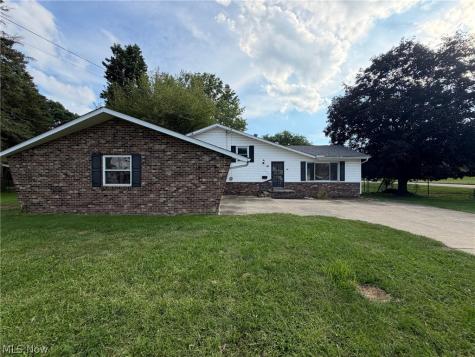 1065 Easton Drive Akron OH 44310