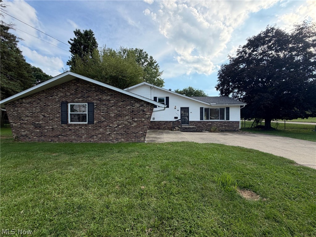 1065 Easton Drive Akron OH 44310