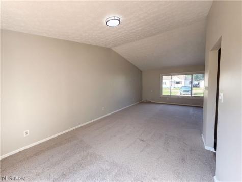 1065 Easton Drive Akron OH 44310