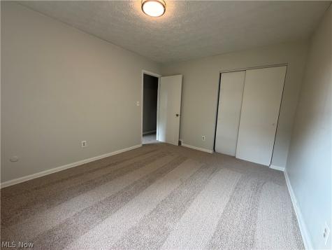 1065 Easton Drive Akron OH 44310