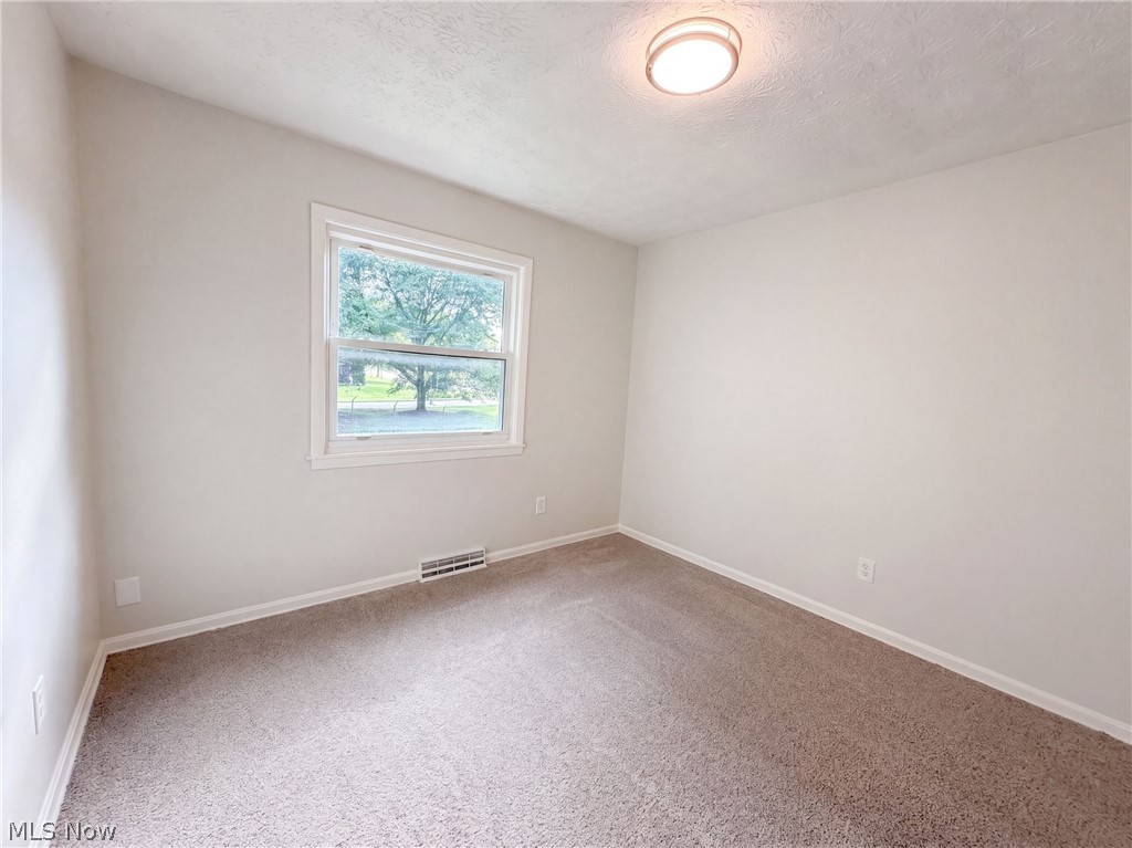 1065 Easton Drive Akron OH 44310
