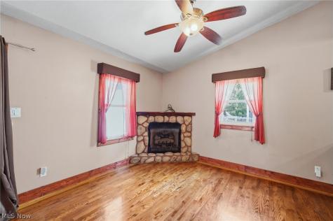 25521 Zeman Avenue Euclid OH 44132