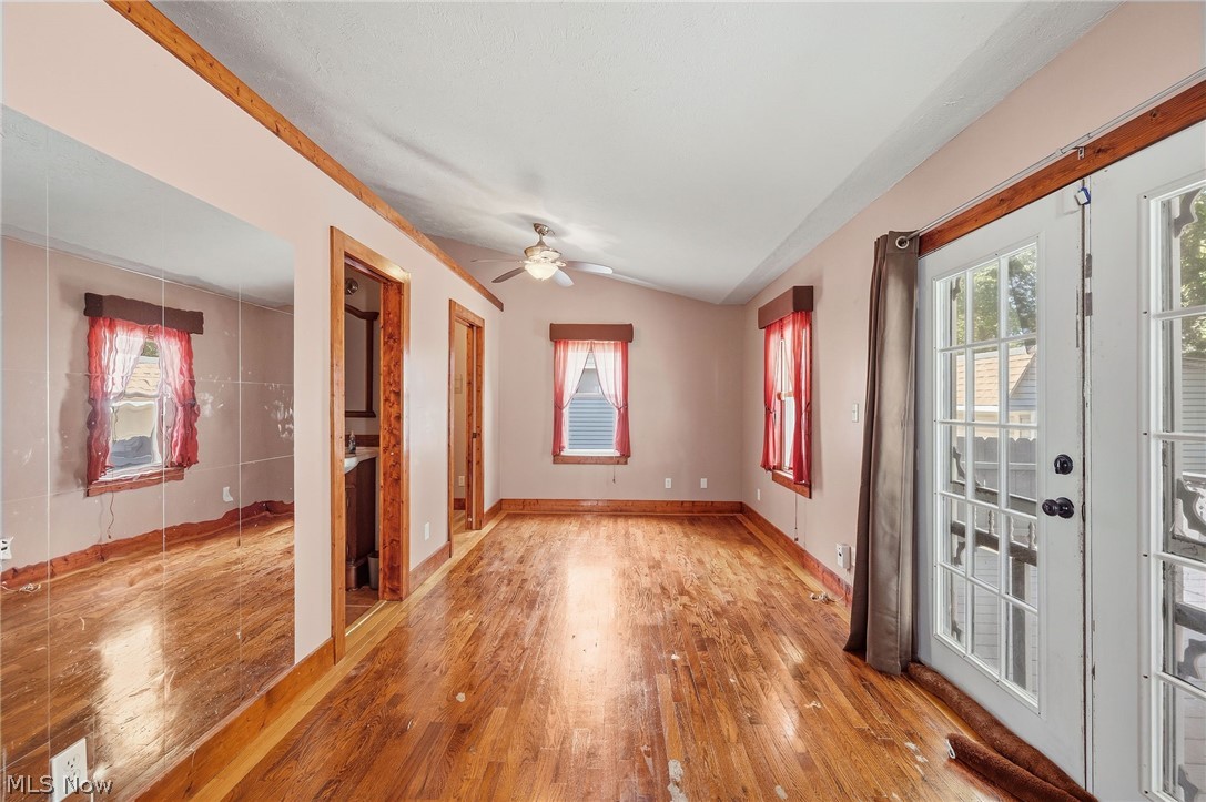 25521 Zeman Avenue Euclid OH 44132