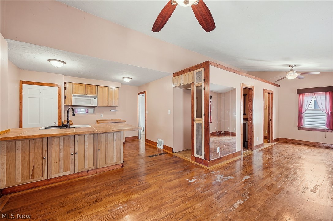 25521 Zeman Avenue Euclid OH 44132