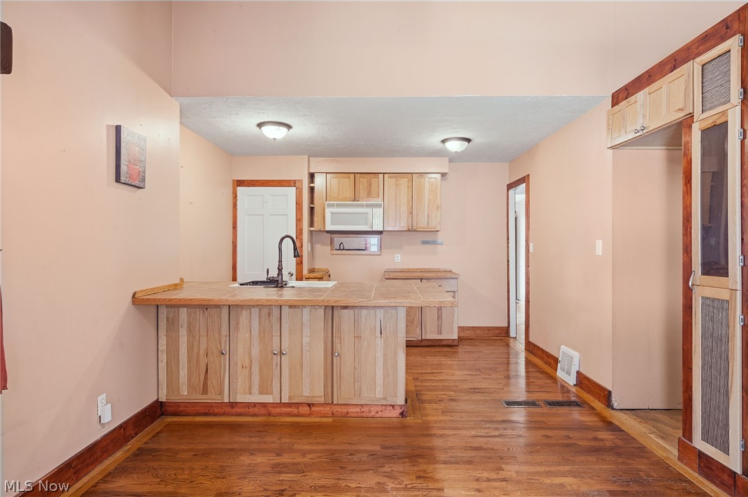 25521 Zeman Avenue Euclid OH 44132