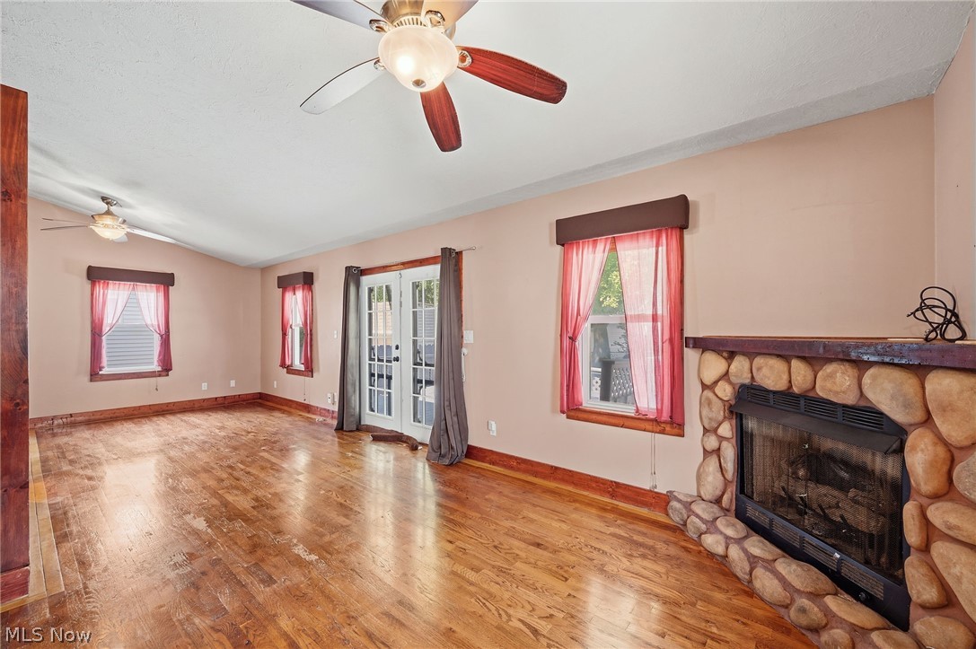 25521 Zeman Avenue Euclid OH 44132
