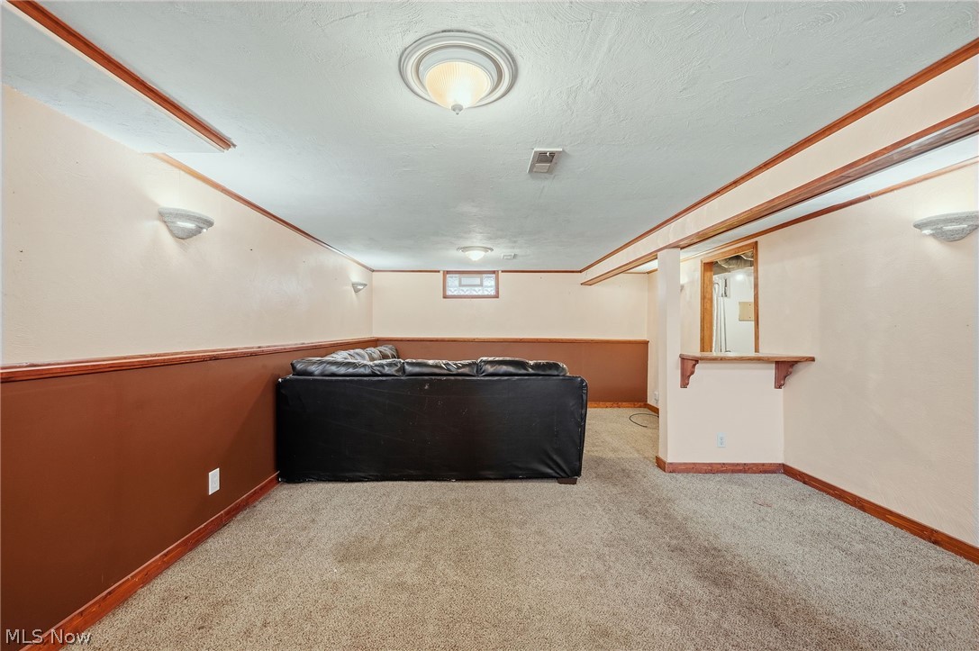 25521 Zeman Avenue Euclid OH 44132