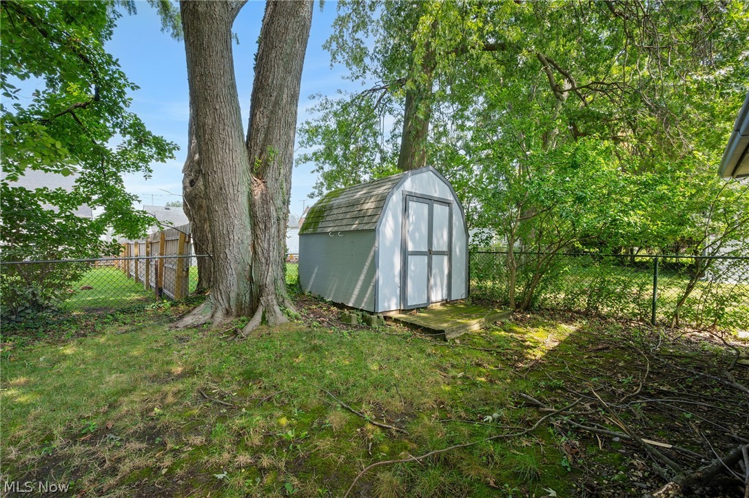 25521 Zeman Avenue Euclid OH 44132