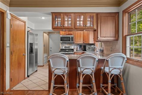 147 S Hayden Parkway Hudson OH 44236
