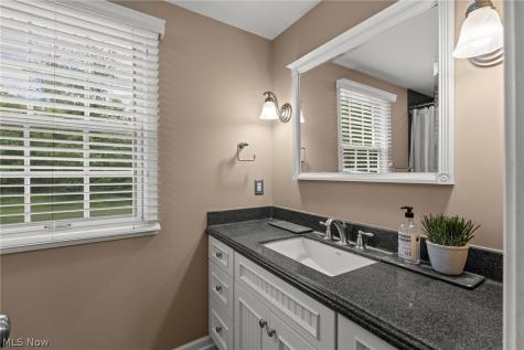 147 S Hayden Parkway Hudson OH 44236