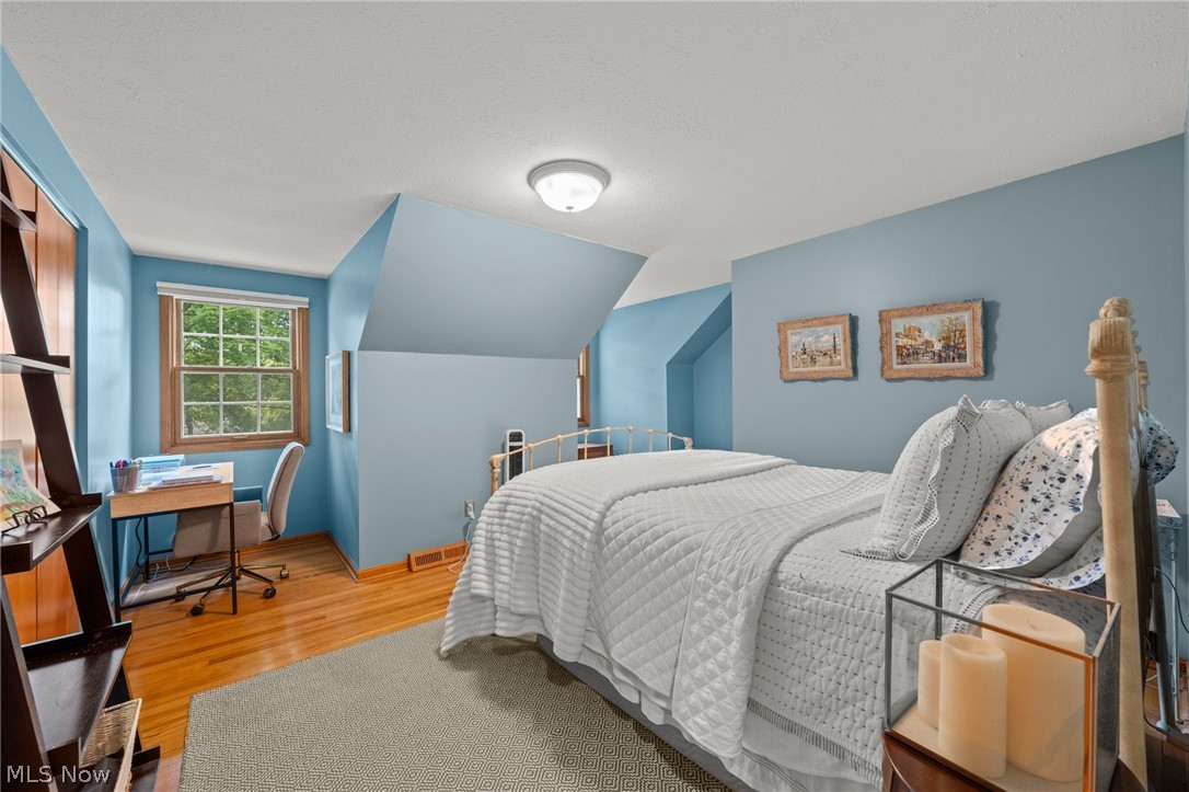 147 S Hayden Parkway Hudson OH 44236