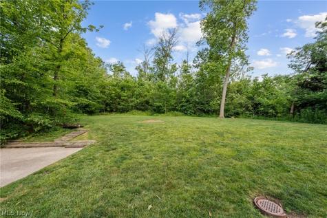 147 S Hayden Parkway Hudson OH 44236