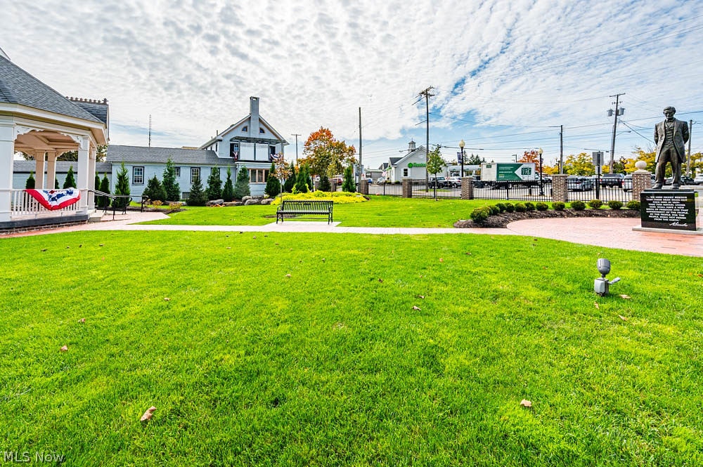 156 S Lincoln Avenue S Salem OH 44460