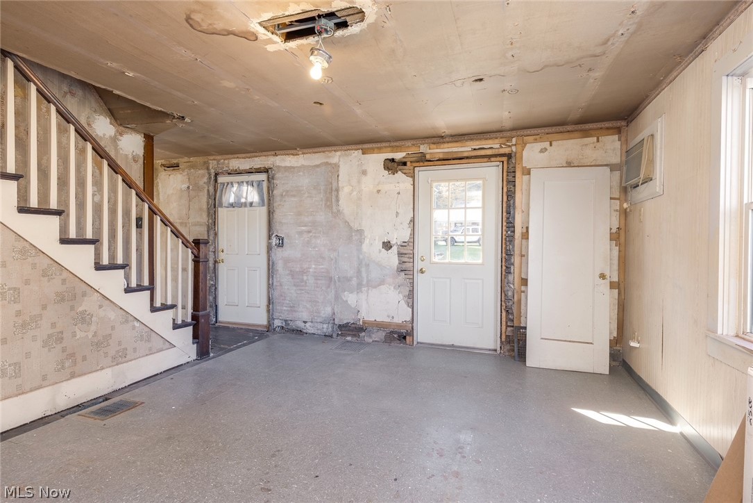 252 2nd Street Bergholz OH 43908