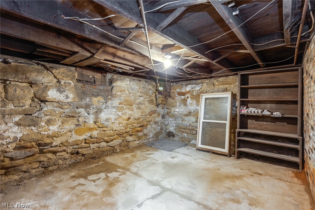 252 2nd Street Bergholz OH 43908