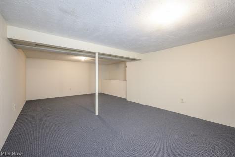5950 Kentview Avenue NW North Canton OH 44720