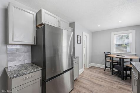 3386 Sylvanhurst Road Cleveland Heights OH 44112