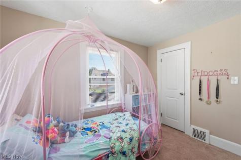 3386 Sylvanhurst Road Cleveland Heights OH 44112